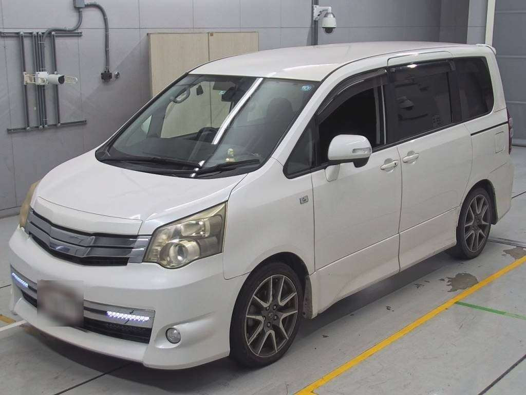 2011 Toyota Noah ZRR70W[0]