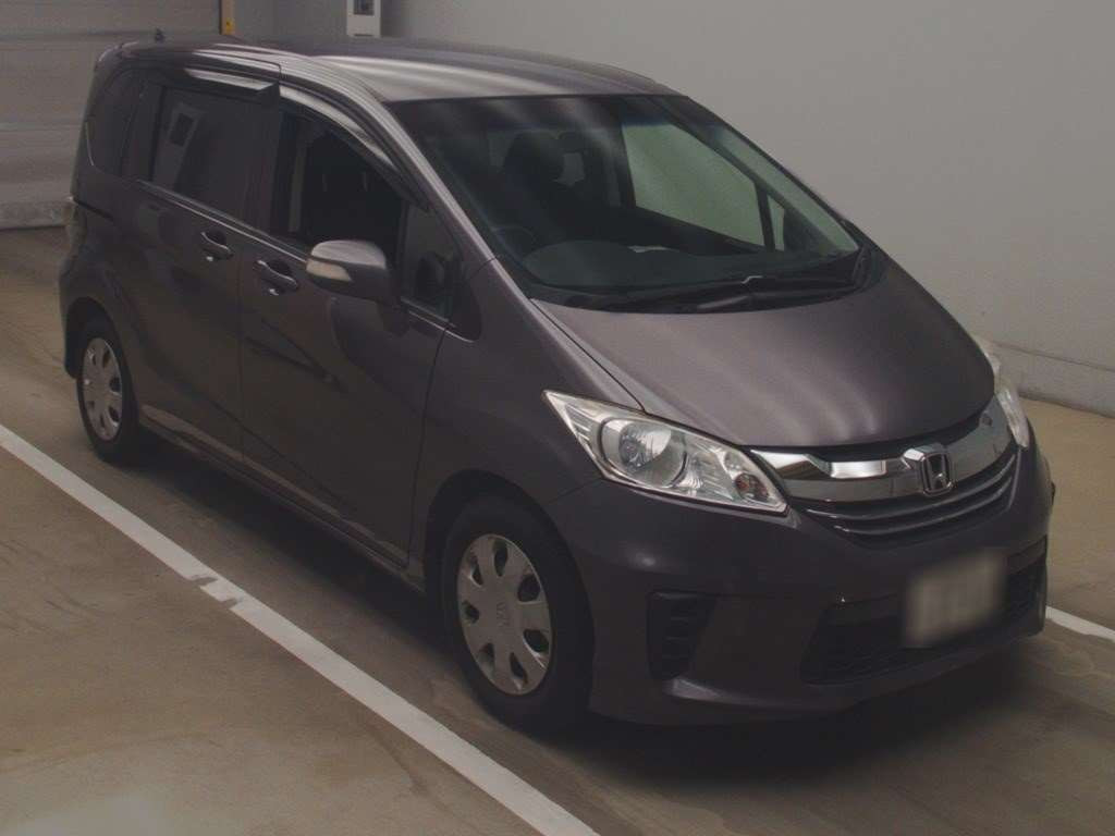 2015 Honda Freed GB3[2]