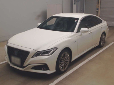 2018 Toyota Crown Hybrid