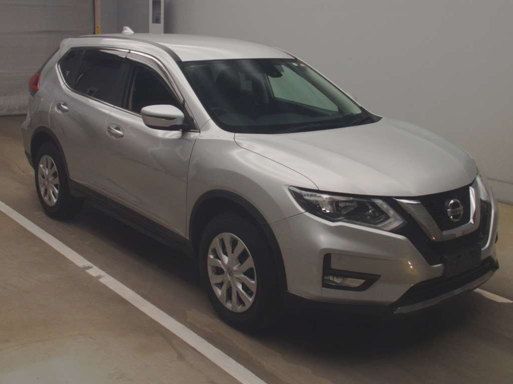 2019 Nissan X-Trail NT32[2]