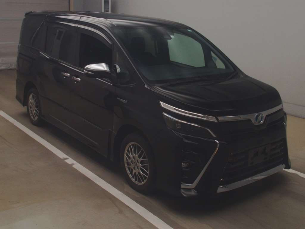 2020 Toyota Voxy ZWR80W[2]