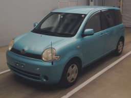 2005 Toyota Sienta