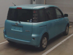 2005 Toyota Sienta