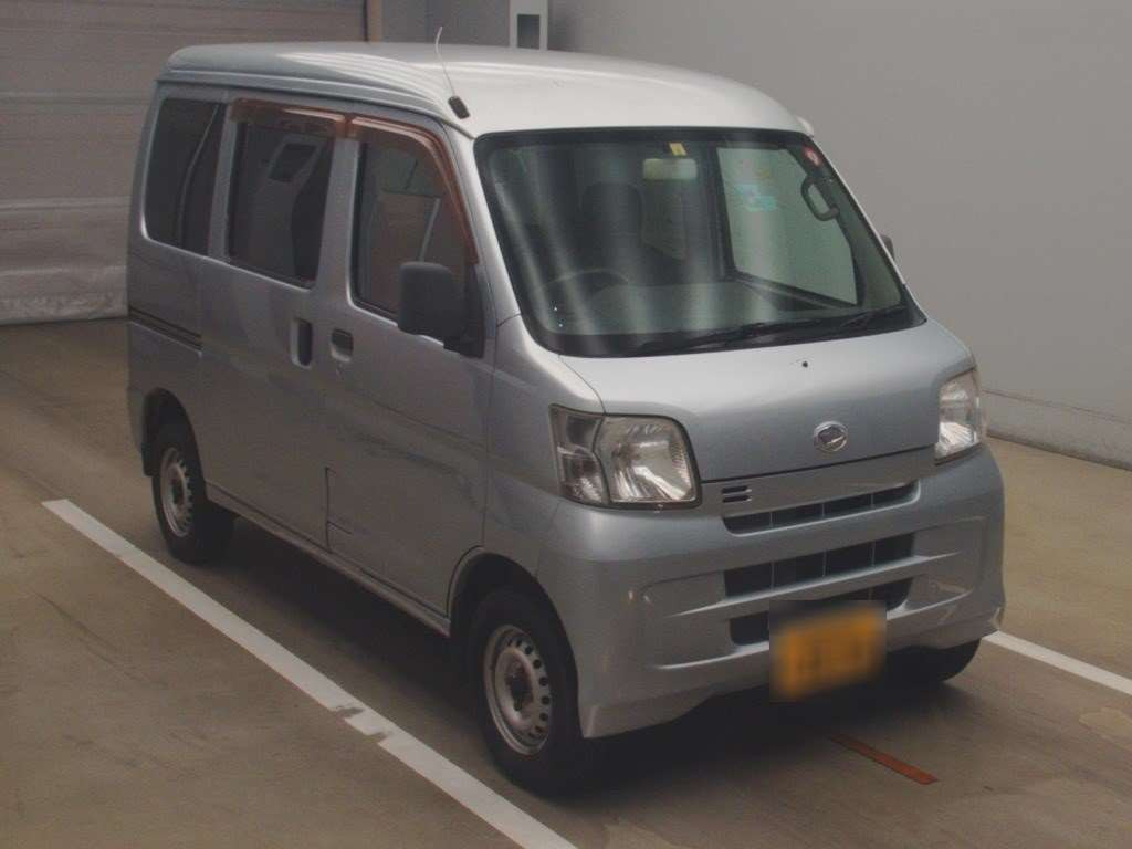 2010 Daihatsu Hijet Cargo S321V[2]