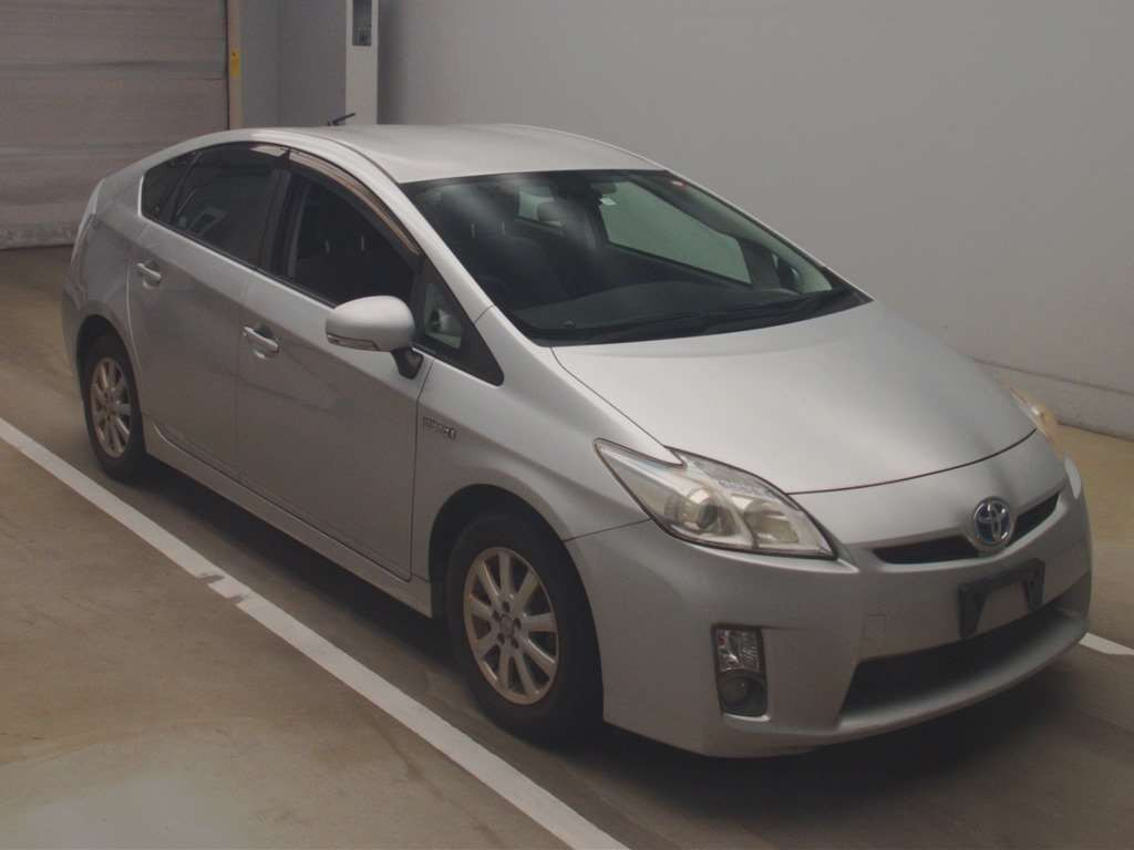 2009 Toyota Prius ZVW30[2]