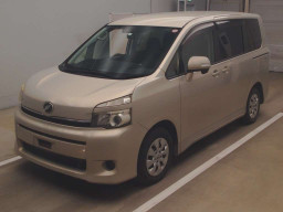 2012 Toyota Voxy