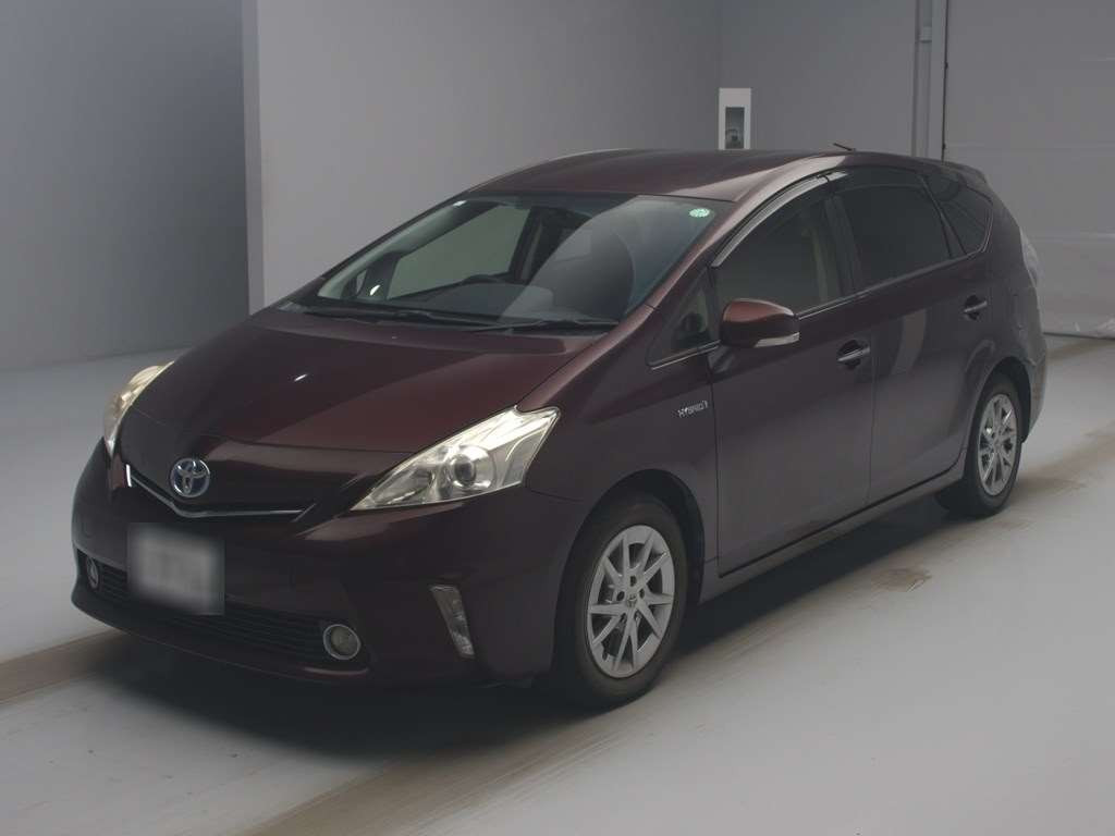 2014 Toyota Prius alpha ZVW41W[0]