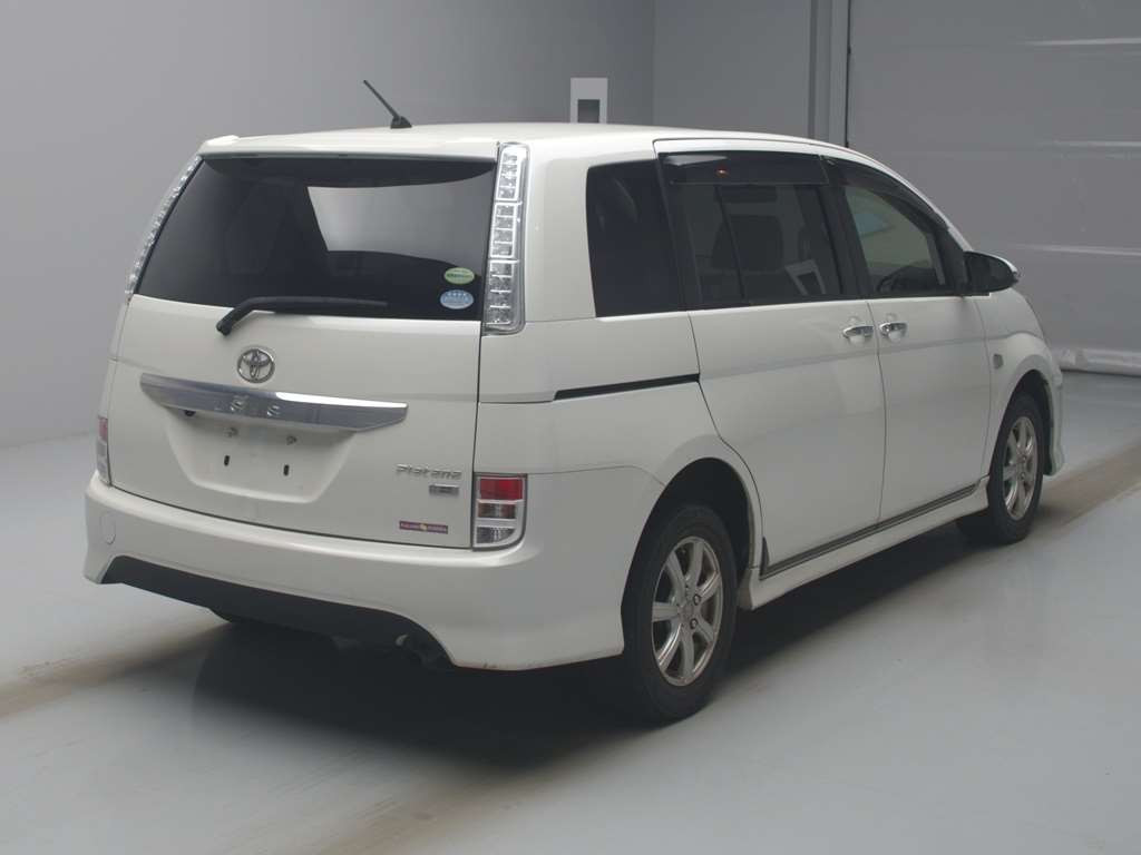 2014 Toyota Isis ZGM15W[1]