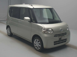 2012 Daihatsu Tanto