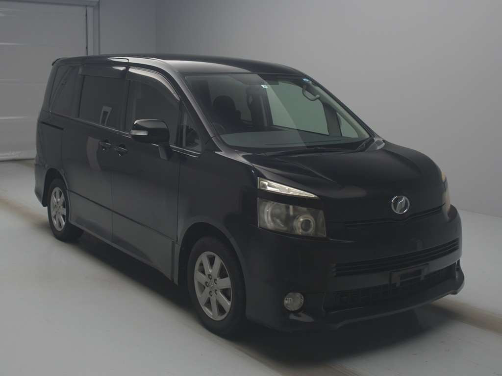 2009 Toyota Voxy ZRR70W[2]