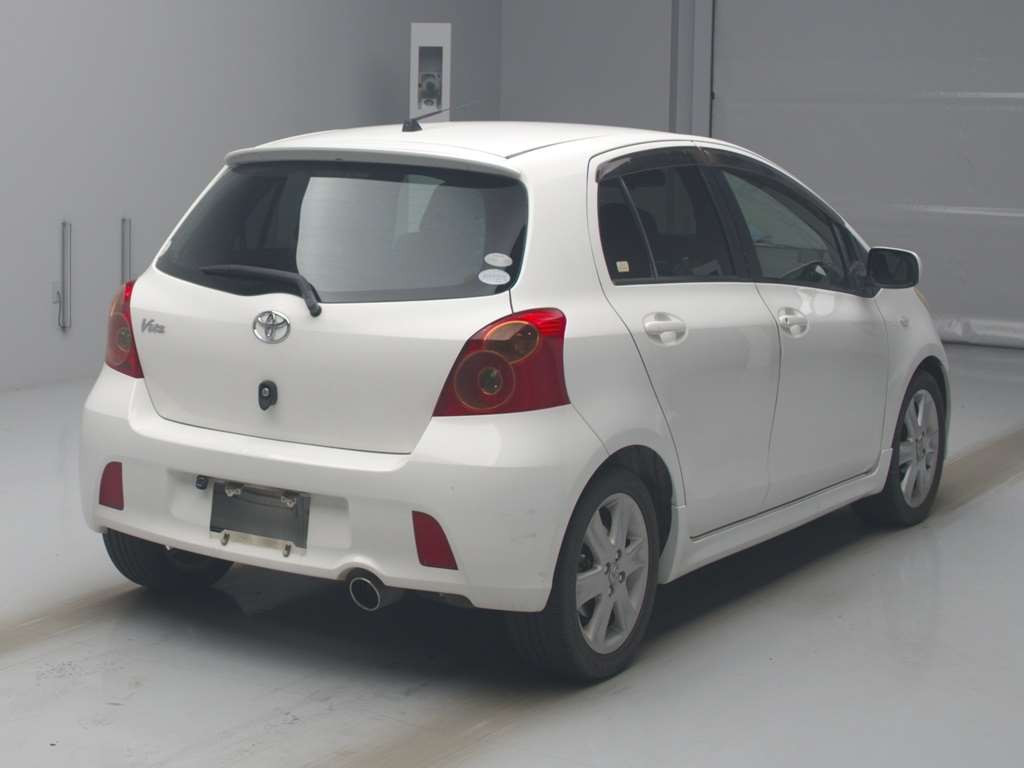 2005 Toyota Vitz NCP91[1]