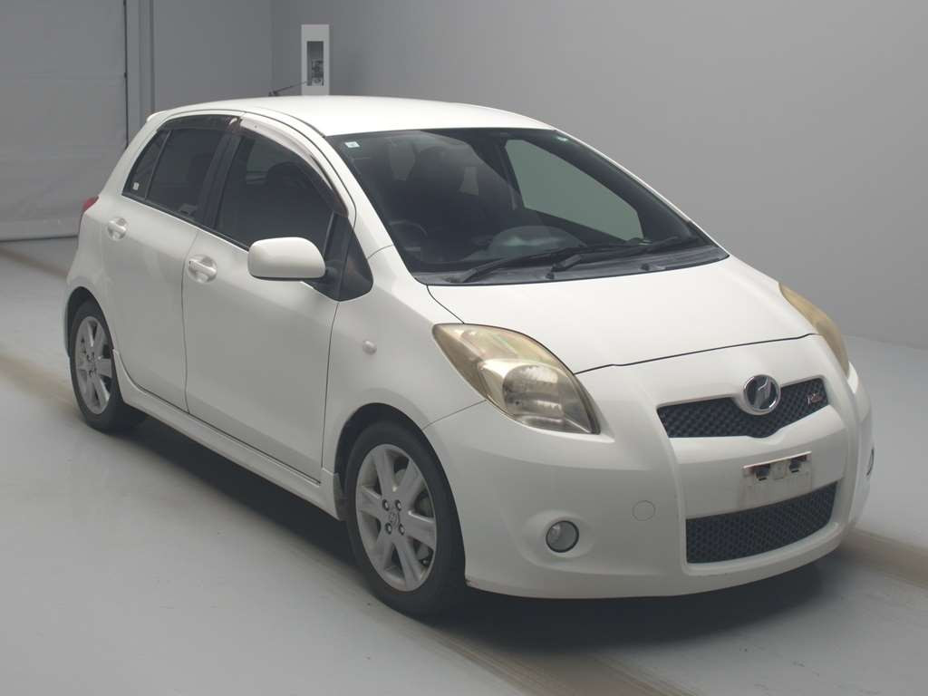 2005 Toyota Vitz NCP91[2]