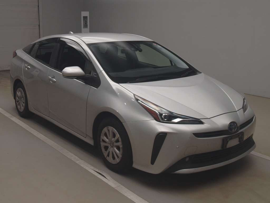 2021 Toyota Prius ZVW51[2]