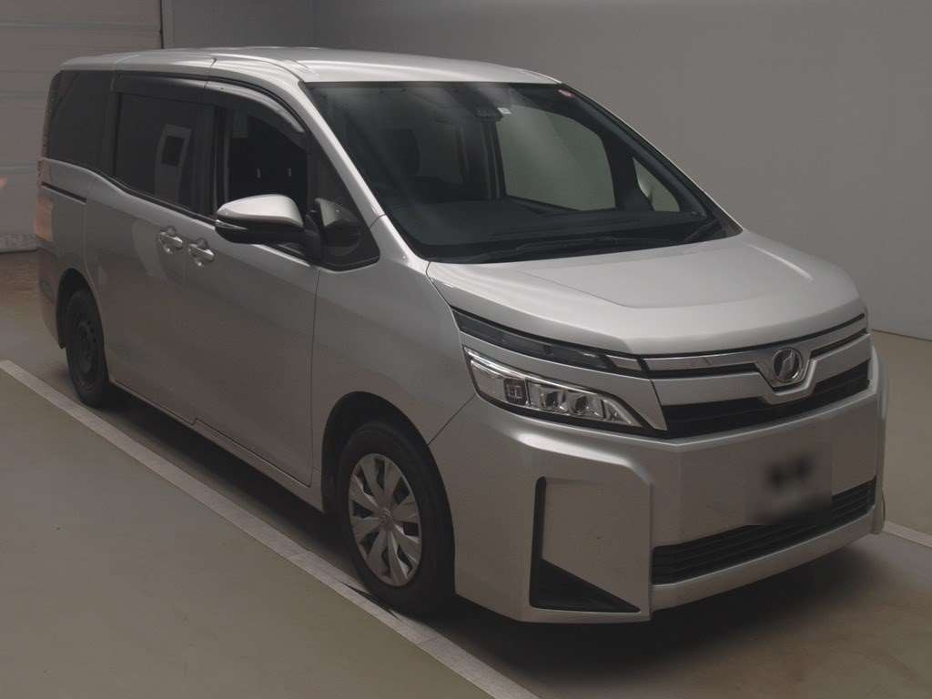 2019 Toyota Voxy ZRR80G[2]