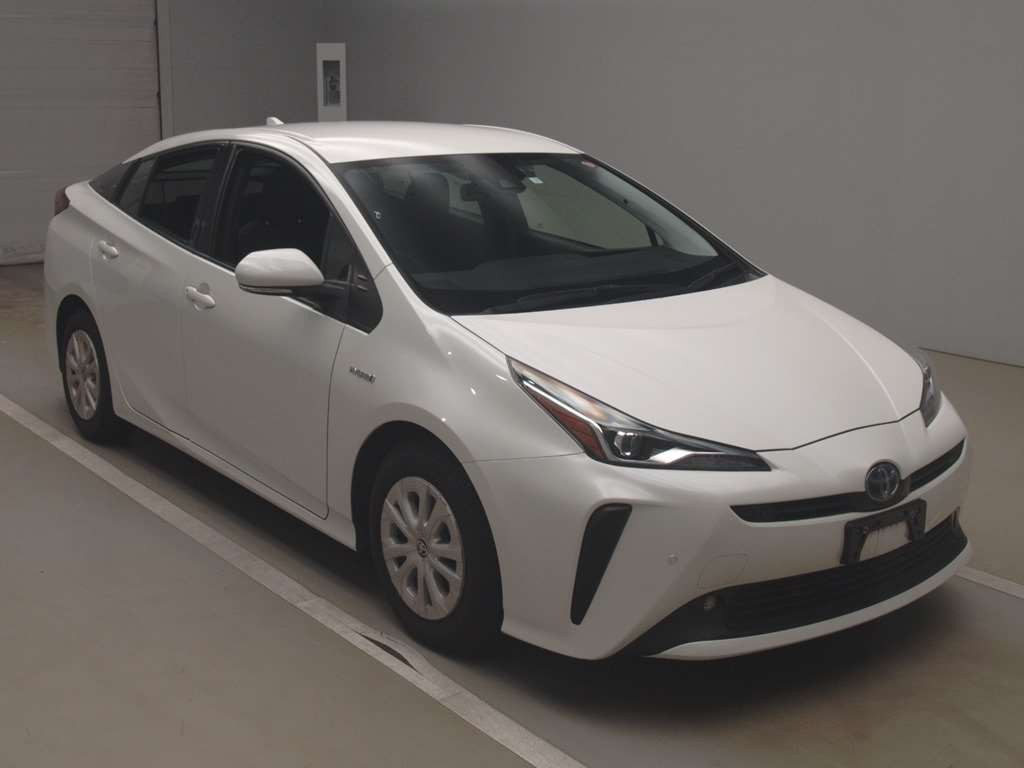 2020 Toyota Prius ZVW51[2]