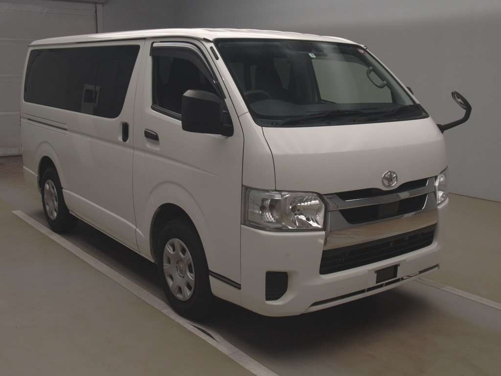 2022 Toyota Hiace Van GDH201V[2]