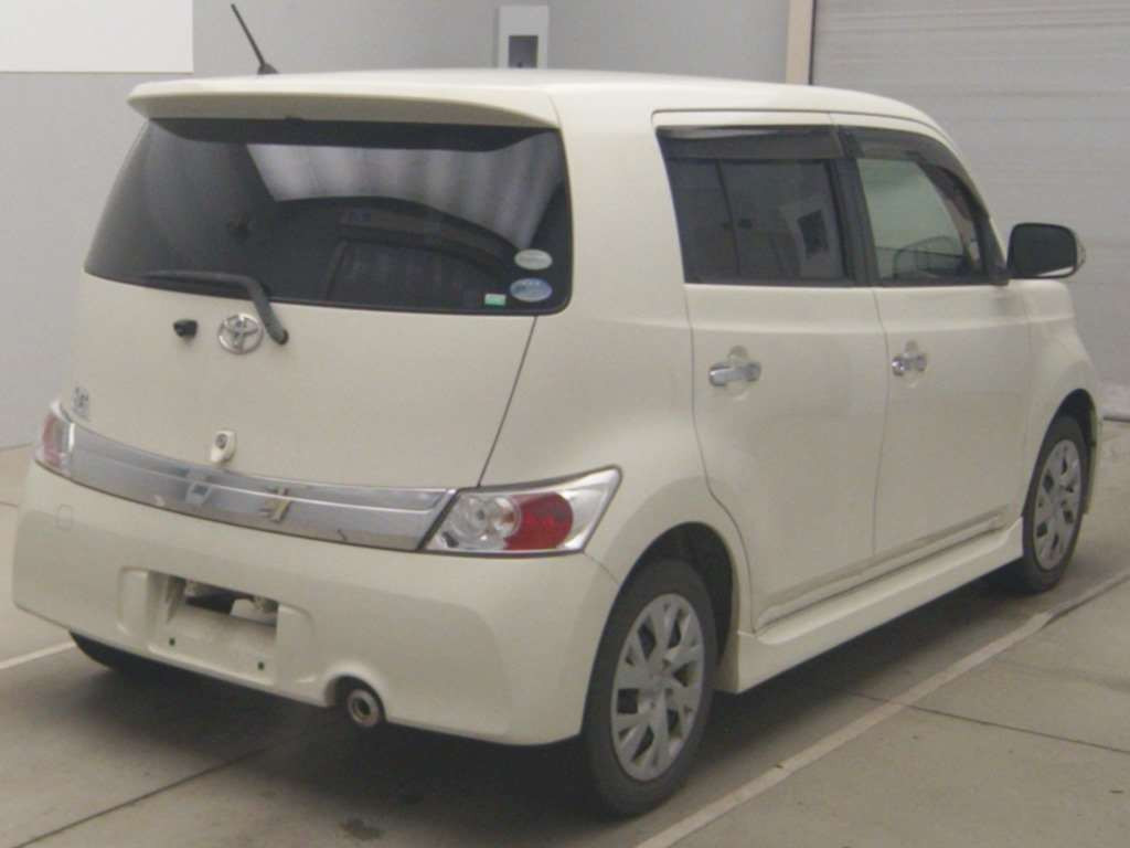 2012 Toyota bB QNC20[1]