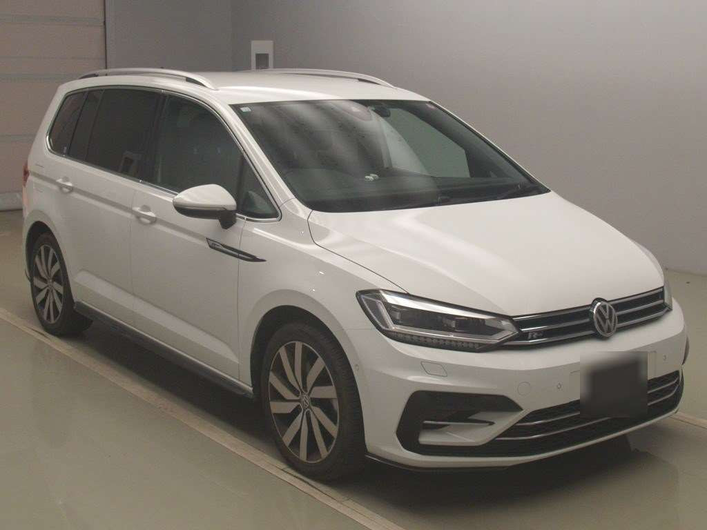 2020 Volkswagen Golf Touran 1TCZD[2]