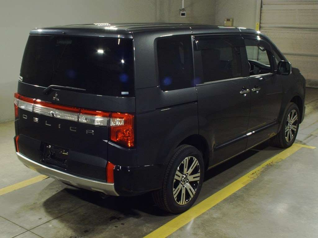 2022 Mitsubishi Delica D5 CV1W[1]