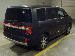 2022 Mitsubishi Delica D5