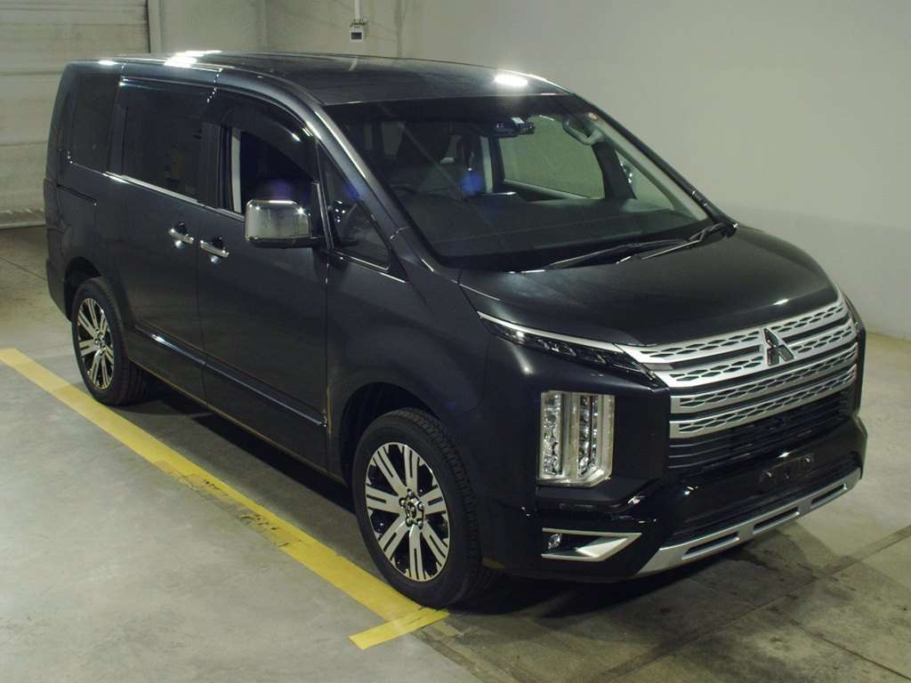 2022 Mitsubishi Delica D5 CV1W[2]