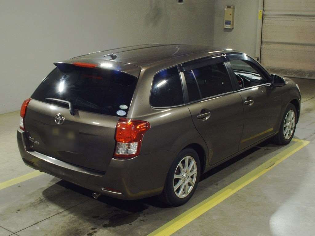 2014 Toyota Corolla Fielder NZE161G[1]