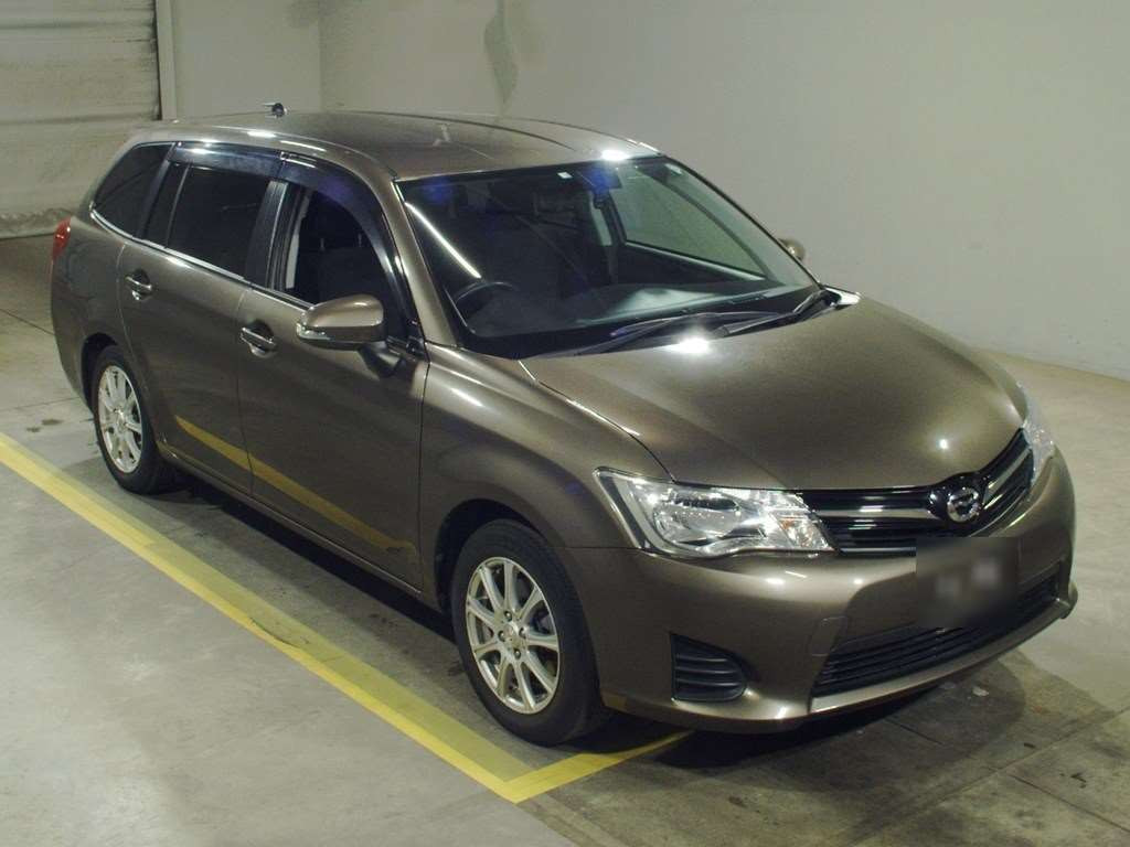 2014 Toyota Corolla Fielder NZE161G[2]