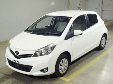 2013 Toyota Vitz