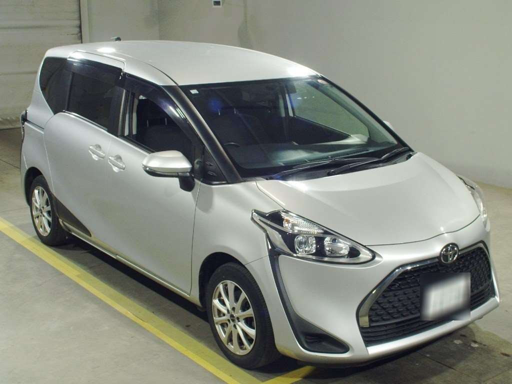 2017 Toyota Vitz NSP135[2]