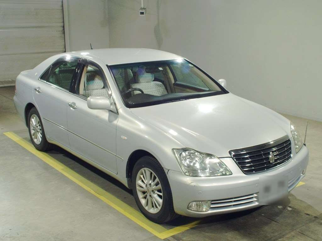 2003 Toyota Crown GRS183[2]