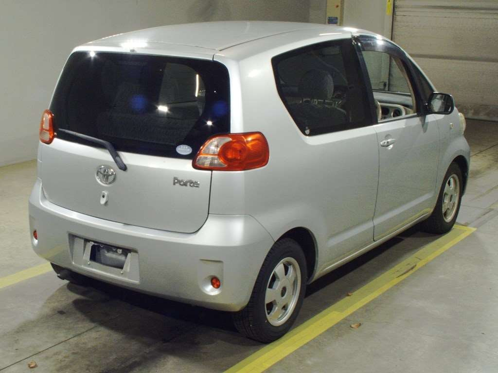 2006 Toyota Porte NNP15[1]