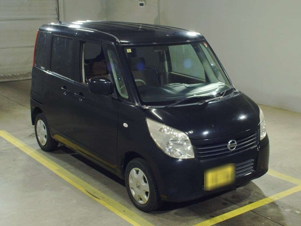 2010 Nissan Roox ML21S[2]