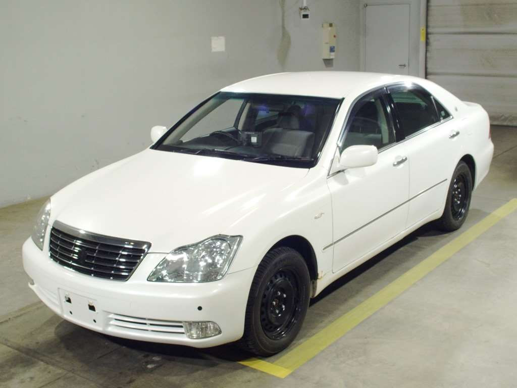 2005 Toyota Crown GRS181[0]