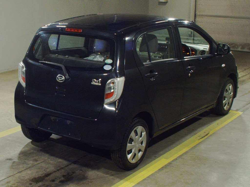 2015 Daihatsu Mira es LA310S[1]