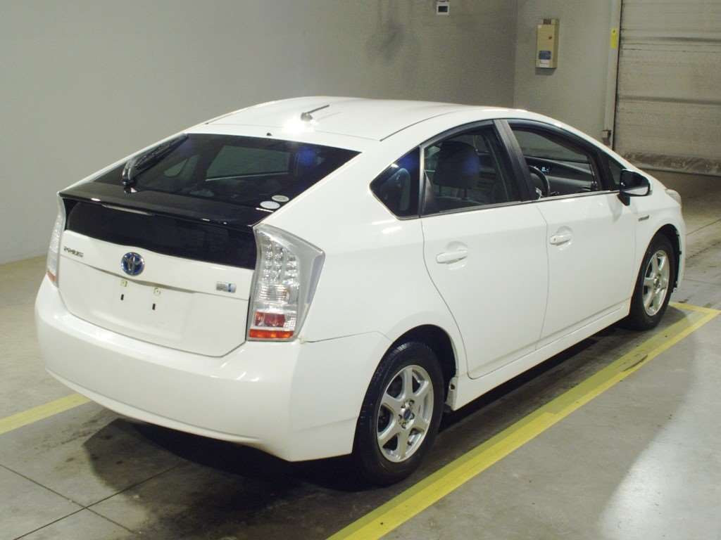 2009 Toyota Prius ZVW30[1]