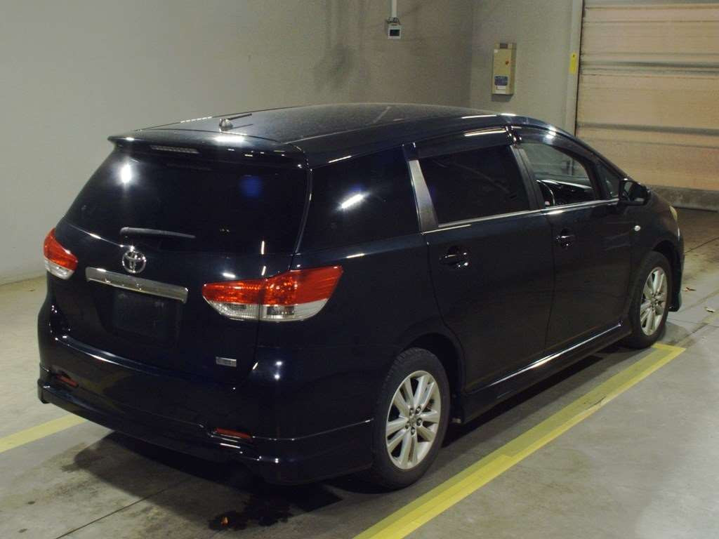 2010 Toyota Wish ZGE20W[1]