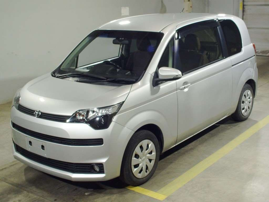 2012 Toyota Spade NCP145[0]