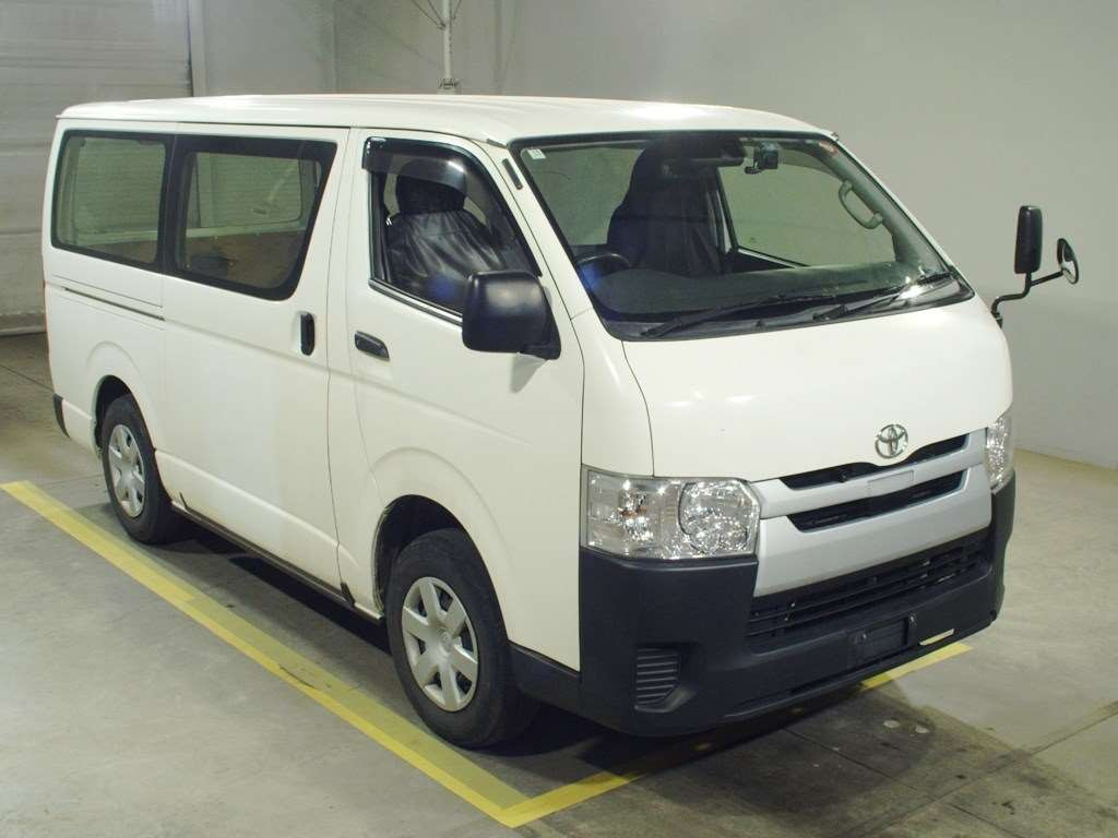 2019 Toyota Hiace Van GDH206V[2]