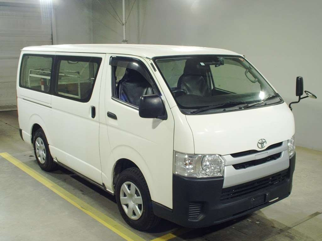 2019 Toyota Hiace Van GDH206V[2]