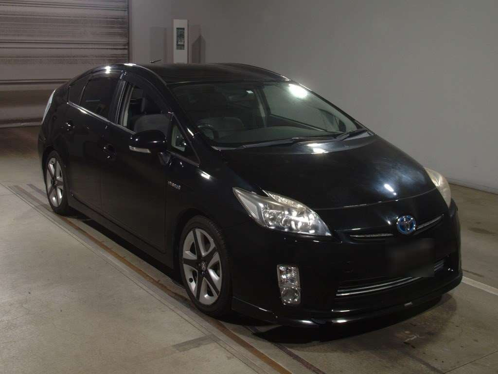 2010 Toyota Prius ZVW30[2]