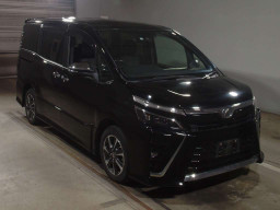 2019 Toyota Voxy