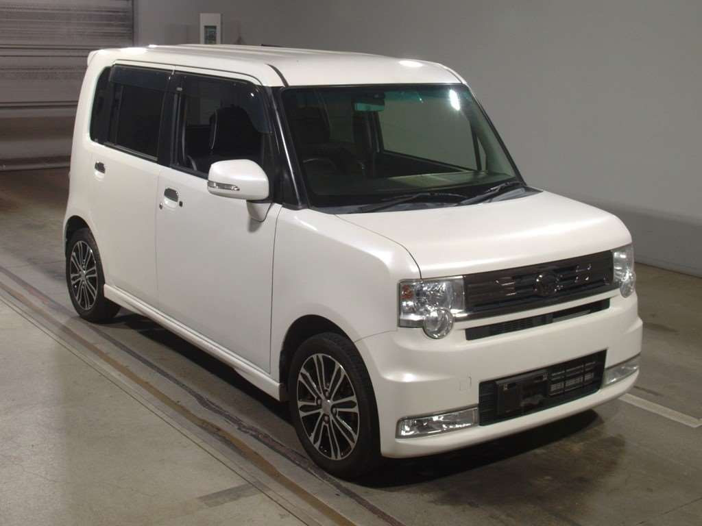 2016 Daihatsu Move Conte Custom L575S[2]