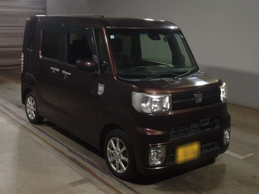 2017 Daihatsu Wake LA710S[2]