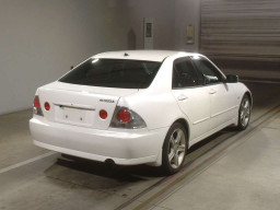 2001 Toyota Altezza