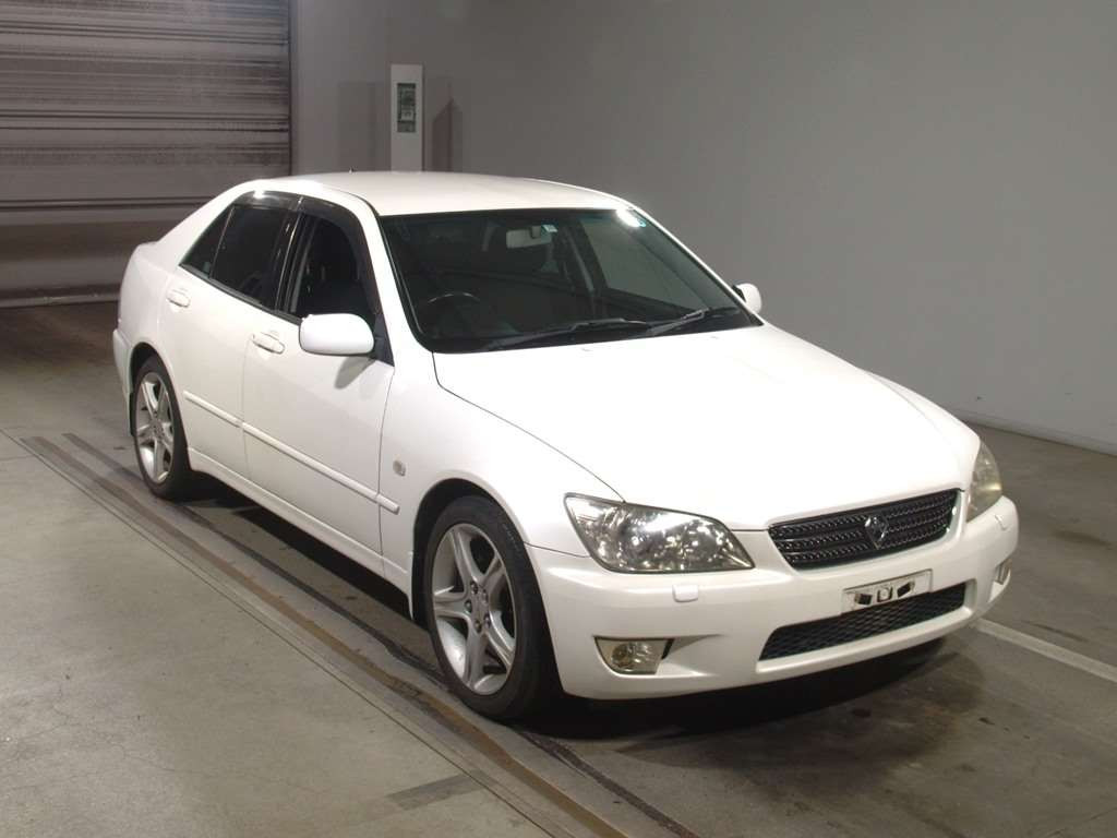 2001 Toyota Altezza GXE10[2]