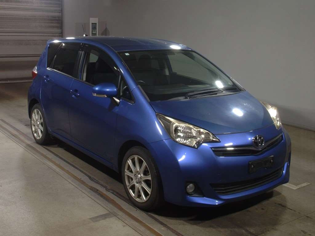 2012 Toyota Ractis NSP120[2]