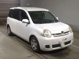 2010 Toyota Sienta