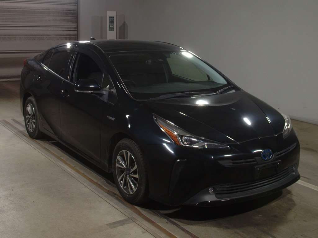 2019 Toyota Prius ZVW51[2]