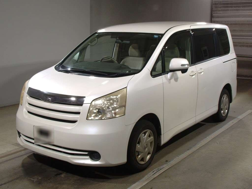 2007 Toyota Noah ZRR70G[0]