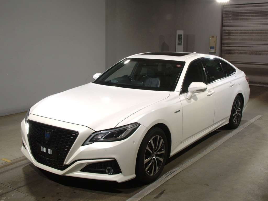 2018 Toyota Crown Hybrid AZSH20[0]